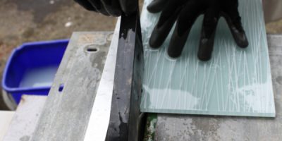Cut glass tile with a wetsaw